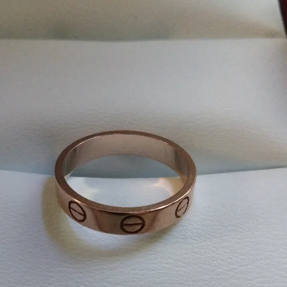 🚨SOLD🚨Cartier Rose Gold Love Band with Red Presentation Case - Picture 11 of 13